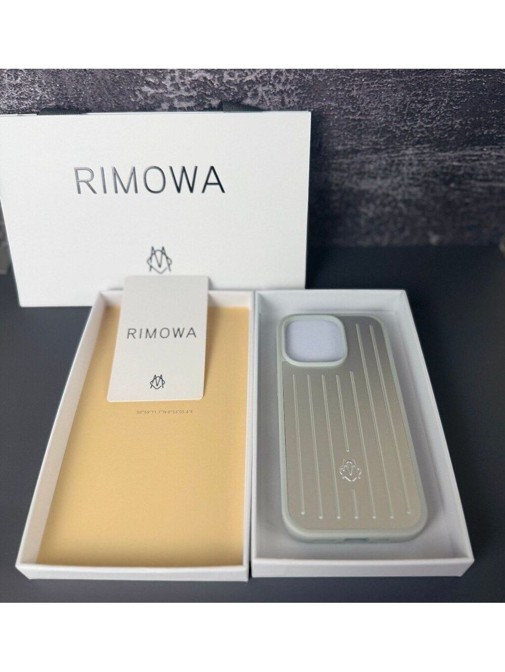 🛸 RIMOWA Silver iPhone 16 Pro Max Aluminum Metal Case Grooved Luggage Style - Picture 11 of 13